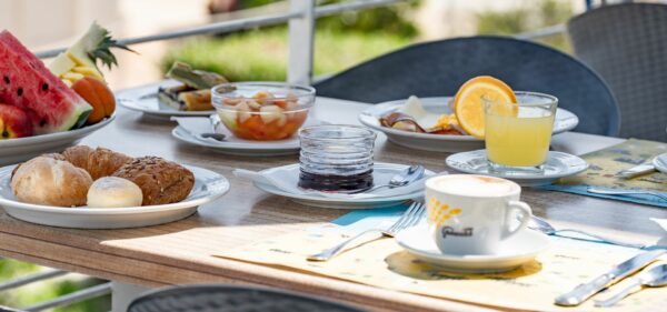 petit-déjeuner en plein air